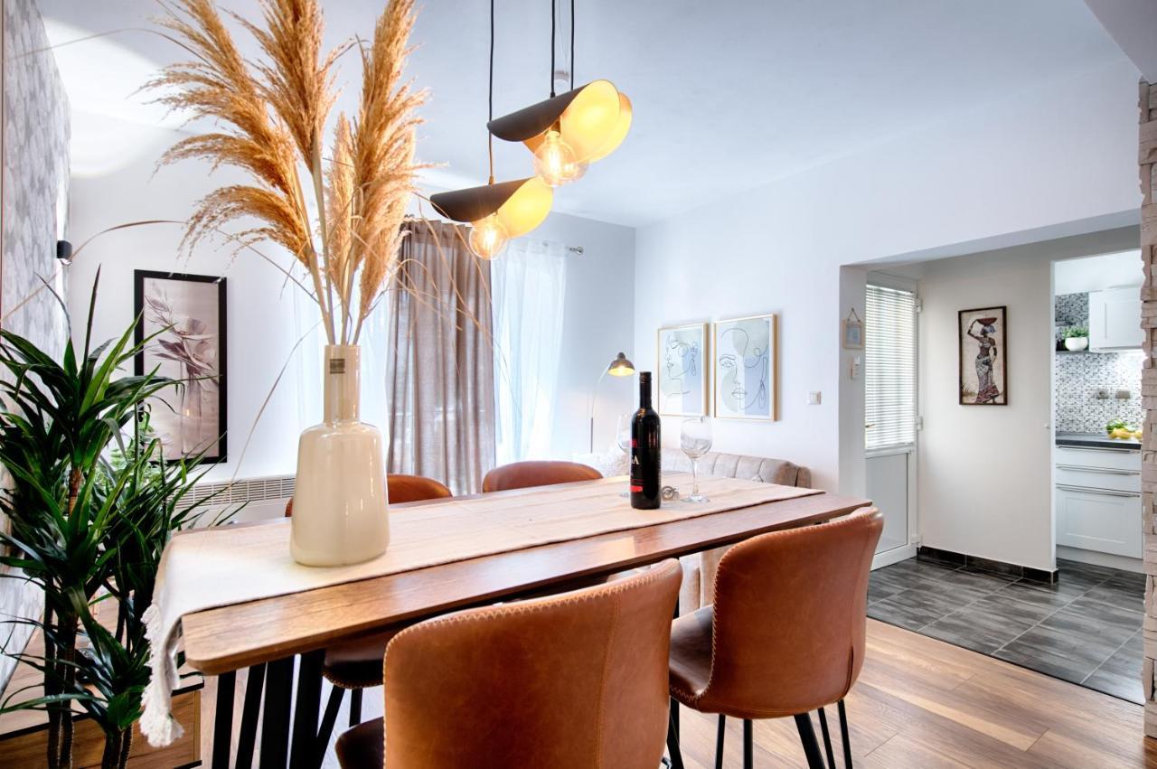 Apartments Dubra Komiža Eksteriør bilde