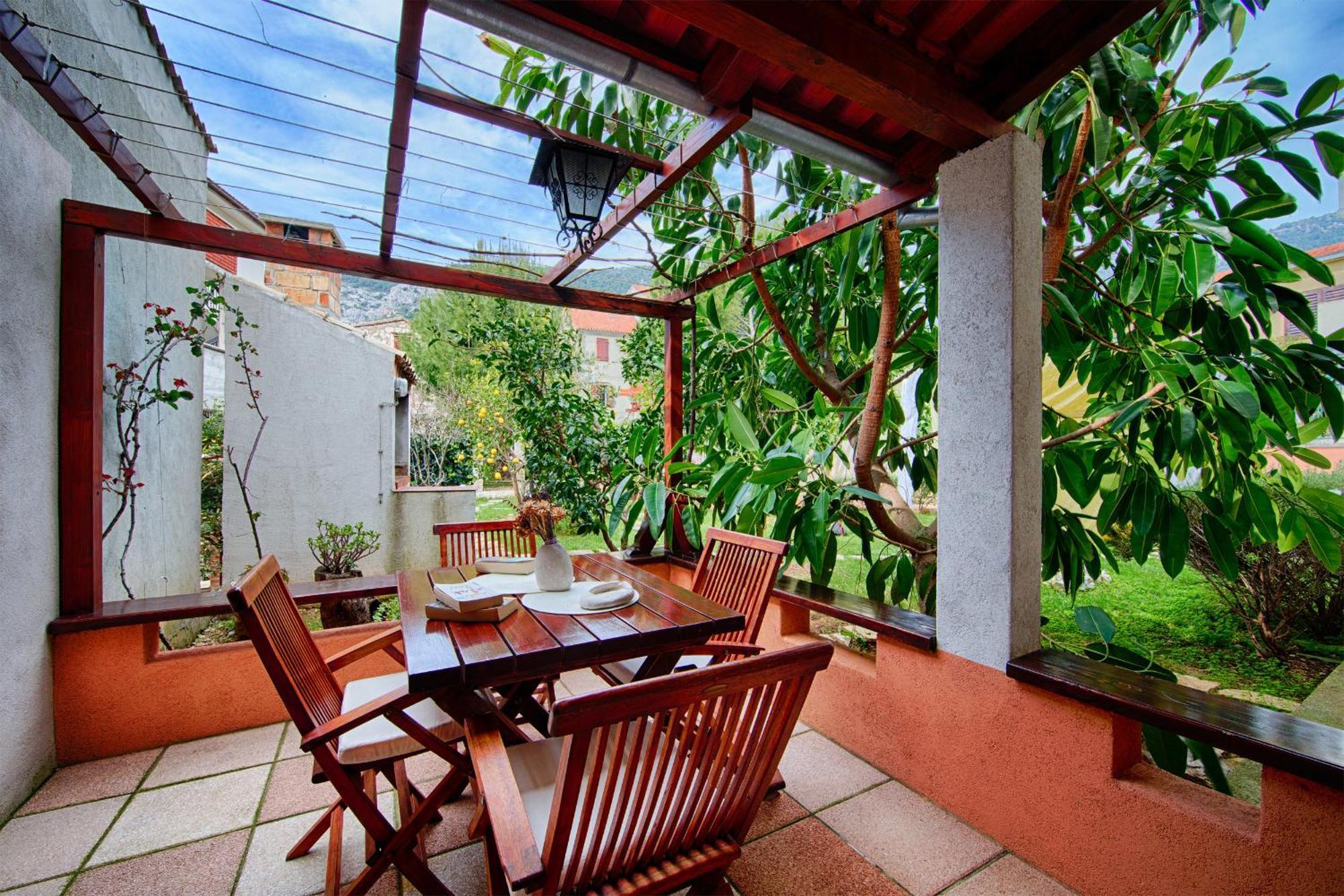 Apartments Dubra Komiža Rom bilde